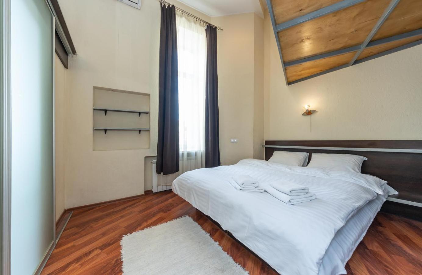 Comfortable Apartment On Mikhaylovskiy Lane Kijów Zewnętrze zdjęcie