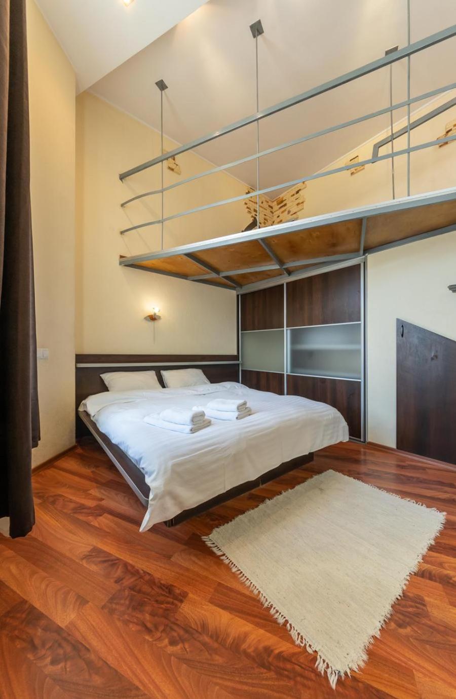 Comfortable Apartment On Mikhaylovskiy Lane Kijów Zewnętrze zdjęcie